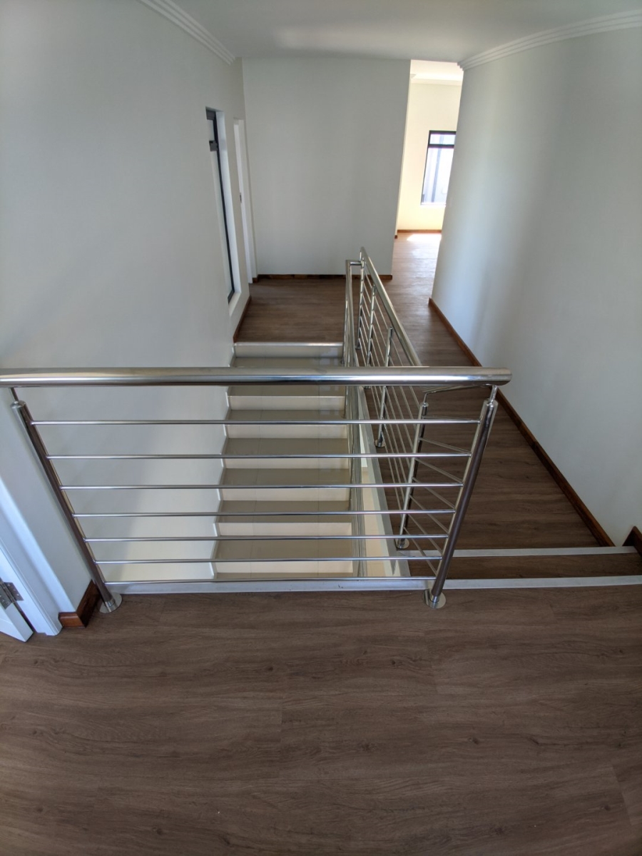 4 Bedroom Property for Sale in Kidds Beach Eastern Cape